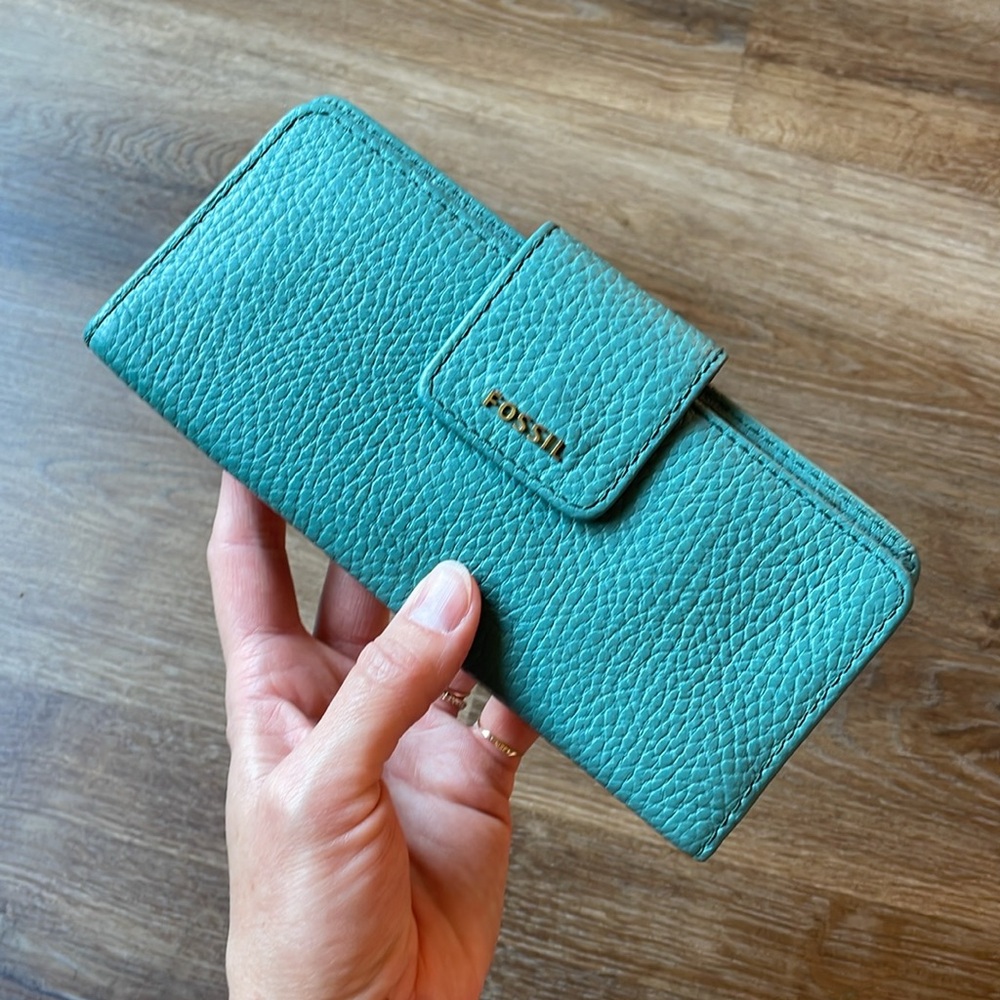 Teal leather Fossil wallet